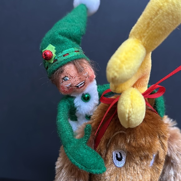 Dr. Seuss Max dog reindeer and elf - Picture 3 of 16